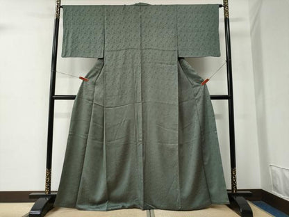 平和屋着物●創業280年　誉田屋源兵衛　色無地　更紗花唐草地紋　老竹色　小大丸　鈴乃屋扱い　正絹　逸品　CABE2414yc