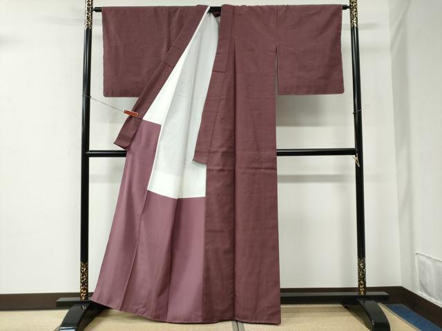 平和屋着物●本場結城紬　重要無形文化財　色無地　暗紅色　正絹　逸品　未使用　CABE2488yc