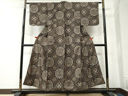 平和屋着物●本場大島紬　龍郷絣　正絹　逸品　CABE2502yc