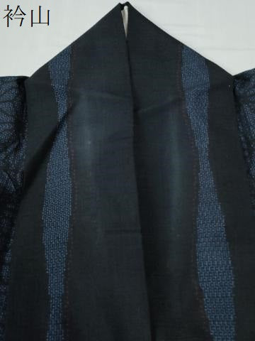 平和屋着物●結城紬　80亀甲　飛び亀甲柄　よろけ縞　麻の葉文様　正絹　逸品　CABE2560yc