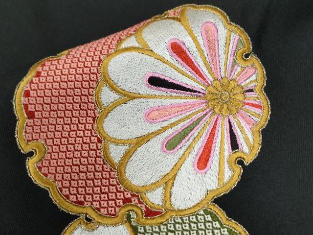 平和屋着物●女性　行灯袴　総刺繍　雪輪舞花文　黒地　金糸　卒業式　洗える着物　CABE2591yc