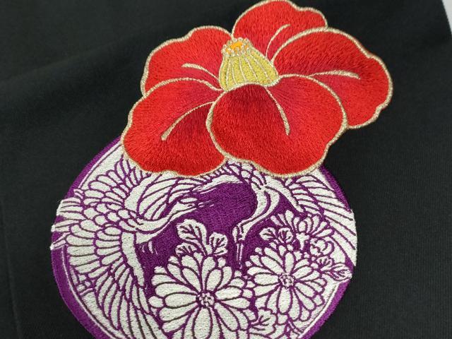平和屋着物●女性　行灯袴　総刺繍　椿飛鶴花丸文　黒地　金糸　卒業式　洗える着物　CABE2593yc