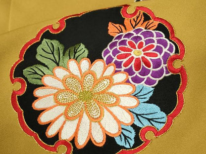 平和屋着物●女性　行灯袴　総刺繍　雪輪菊花文　黄朽葉色　金糸　卒業式　洗える着物　CABE2595yc