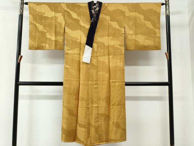平和屋着物●長襦袢　無双仕立て　道長吉祥地紋　山吹茶色　半衿刺繍　正絹　逸品　CABE2596yc 平和屋着物○長襦袢 無双仕立て 道長吉祥地紋 山吹茶色 半衿刺繍 正絹