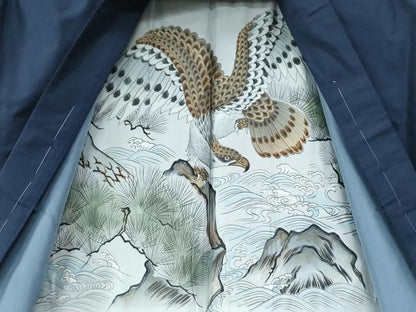 平和屋着物●男性　本場大島紬　アンサンブル　格子　羽裏：鷹　正絹　逸品　未使用　CABE2601yc