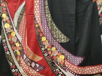 平和屋着物●豪華振袖　駒刺繍　絞り　熨斗吉祥流水毬花文　黒地　金彩　正絹　逸品　CABE2635yc