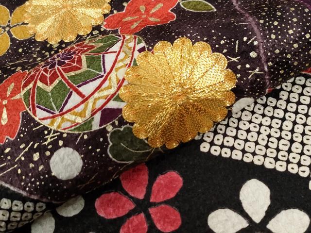 平和屋着物●豪華振袖　駒刺繍　絞り　熨斗吉祥流水毬花文　黒地　金彩　正絹　逸品　CABE2635yc