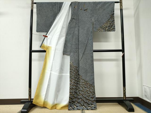 平和屋着物●訪問着　裏菊文　黒地　金彩　洗える着物　CABE2787yc