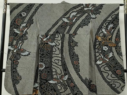 平和屋着物●豪華振袖　総絞り　駒刺繍　飛鶴牡丹花唐草文　黒地　正絹　逸品　CABE2800yc
