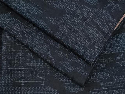 平和屋着物●結城紬　80亀甲　飛び亀甲柄　霞風景文　正絹　逸品　CABE2801yc
