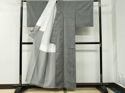 平和屋着物●本場結城紬　重要無形文化財　色無地　鼠色　正絹　逸品　未使用　CABE2810yc