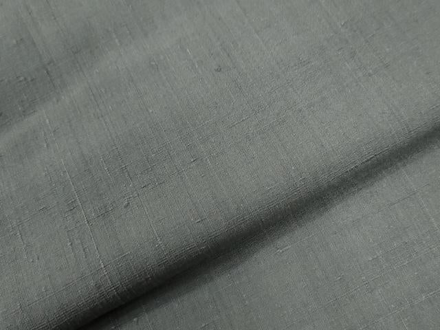 平和屋着物●本場結城紬　重要無形文化財　色無地　鼠色　正絹　逸品　未使用　CABE2810yc