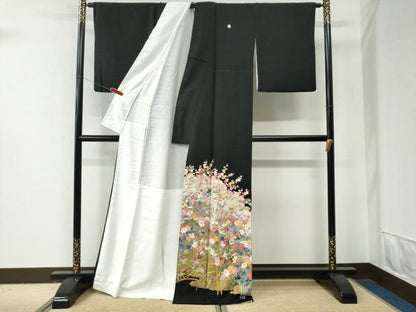 平和屋着物●豪華黒留袖　友禅　作家物　尾長鳥草花文　正絹　逸品　CABE2841yc