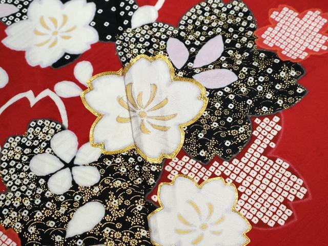 平和屋着物●豪華振袖　駒刺繍　舞桜文　金彩　京都きもの友禅扱い　正絹　逸品　CABE2874yc