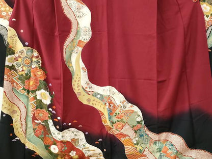 平和屋着物●豪華振袖　駒刺繍　道長吉祥舞花文　暈し染め　金彩　正絹　逸品　CABE2947yc