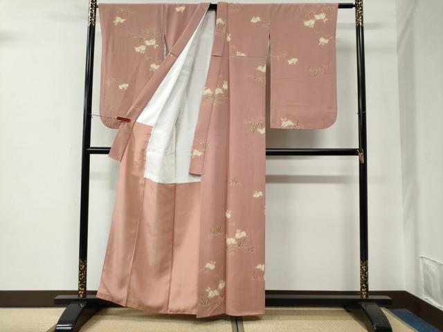 平和屋着物●ファッションデザイナー 花井幸子　小紋　露芝　兎　金彩　鬼しぼ縮緬　正絹　逸品　CABE2980yc