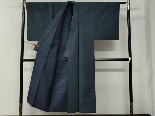 平和屋着物●男性　本場大島紬　アンサンブル　80亀甲　総詰め　羽裏：虎　正絹　逸品　CABE2993yc