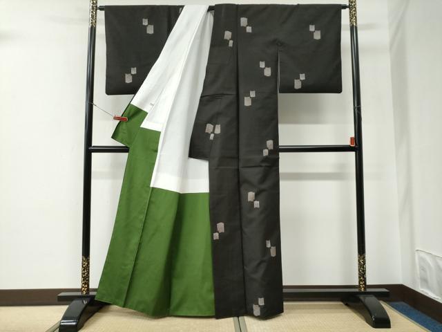 平和屋着物●本場大島紬　9マルキ　泥染め　地空き　瓦文　伊集院理一作　証紙付き　正絹　逸品　CABE2996yc