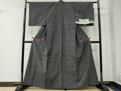 平和屋着物●結城紬　玉丘の里　黒地　奥庄謹製　証紙付き　正絹　逸品　CABE3002yc