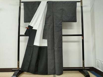 平和屋着物●結城紬　玉丘の里　黒地　奥庄謹製　証紙付き　正絹　逸品　CABE3002yc
