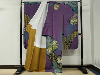 平和屋着物●世界的ファッションデザイナー　山本寛斎　kansaiブランド　振袖　刺繍　雪輪吉祥花文　金彩　正絹　逸品　CABE3009yc