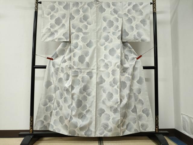 平和屋着物●本場大島紬　白大島　9マルキ　雪輪文　正絹　逸品　CABE3022yc