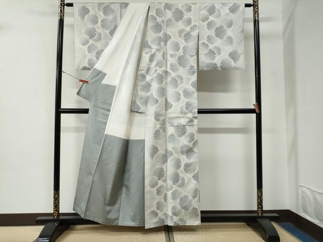 平和屋着物●本場大島紬　白大島　9マルキ　雪輪文　正絹　逸品　CABE3022yc