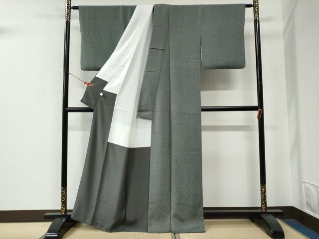 平和屋着物●人間国宝　初代六谷梅軒の息子　二代目　六谷梅軒(六谷博臣)江戸小紋　七宝文　鬼しぼ縮緬　正絹　逸品　CABE3064yc