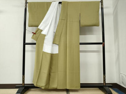 平和屋着物●上質な色無地　抹茶色　正絹　逸品　CABE3085yc