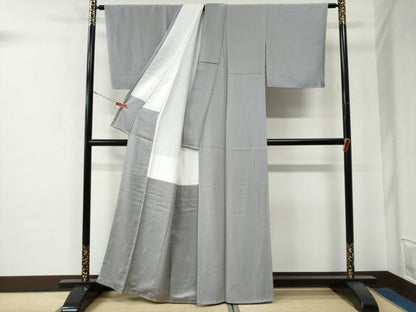 平和屋着物●二代目清次郎監修　手描き　色無地　白鼠色　正絹　逸品　未使用　CABE3102yc