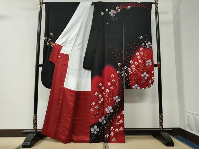 平和屋着物●豪華振袖　牡丹舞花文　ラメ糸　黒地　銀通し地　正絹　逸品　CABE3152yc