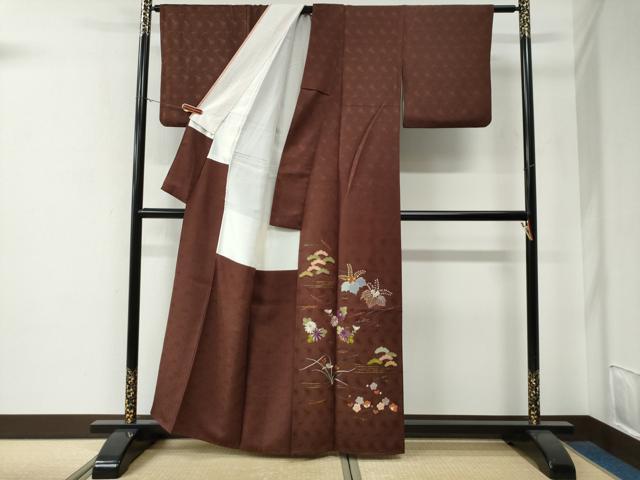 平和屋着物●加賀友禅の巨匠　初代　由水十久　色留袖　総刺繍　溢れ松葉桐松花文　金銀彩　正絹　逸品　CABE3194yc