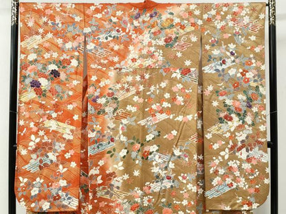 平和屋着物●豪華振袖　駒刺繍　牡丹花筏文　暈し染め　金彩　正絹　逸品　CABE3199yc