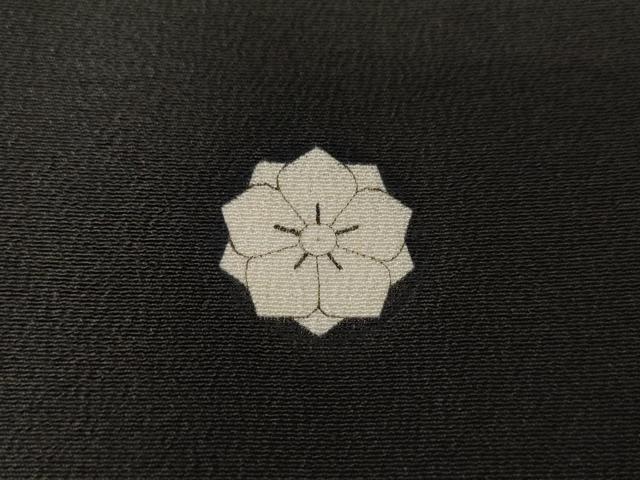 平和屋着物■豪華黒留袖　駒刺繍　草花文　金彩　正絹　逸品　CABE3286ev