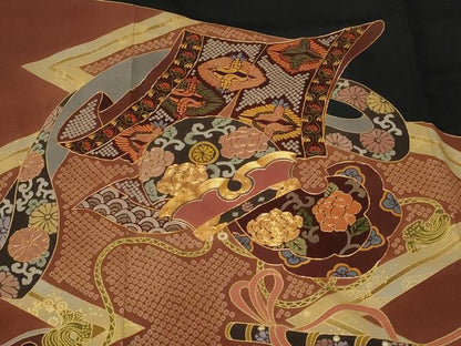 平和屋着物■豪華黒留袖　駒刺繍　楽器花文　金彩　伊勢丹扱い　正絹　逸品　CABE3293ev