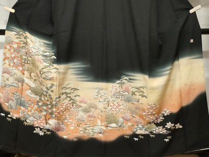 平和屋着物■豪華黒留袖　作家物　駒刺繍　御所解文　暈し染め　金通し地　正絹　逸品　CABE3301ev