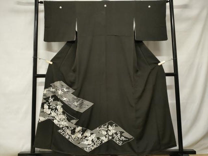 平和屋着物■豪華黒留袖 駒刺繍 立波草花文 銀彩 正絹 逸品 CABE3428ev