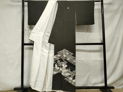 平和屋着物■豪華黒留袖 駒刺繍 立波草花文 銀彩 正絹 逸品 CABE3428ev