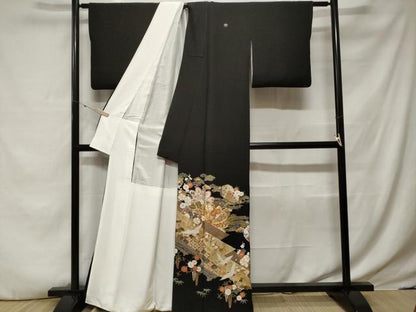 平和屋着物■豪華黒留袖　駒刺繍　雪輪飛鶴松竹梅　金銀彩　正絹　逸品　CABE3542ev
