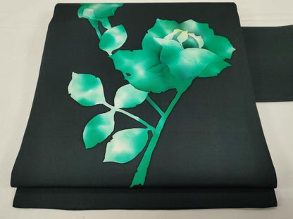 平和屋着物●塩瀬　九寸名古屋帯　ろうけつ染め　草花文　黒地　正絹　逸品　CABE3736dy