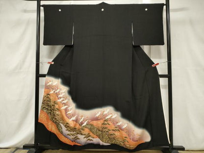 平和屋着物■豪華黒留袖　駒刺繍　流水飛鶴枝松文　暈し染め　金銀彩　正絹　逸品　CABE3851dy