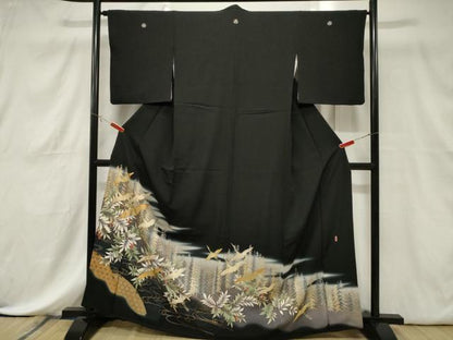 平和屋着物■豪華黒留袖　駒刺繍　萬寿染　流水飛鶴花文　暈し染め　金彩　正絹　逸品　CABE3852dy