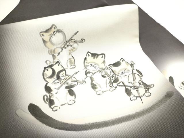 平和屋着物●塩瀬　九寸名古屋帯　手描き　猫　演奏　銀通し地　正絹　逸品　CABE4705hy