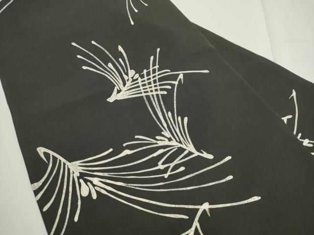 平和屋着物●塩瀬　九寸名古屋帯　ろうけつ染　松葉文　黒地　正絹　逸品　CABE4707hy
