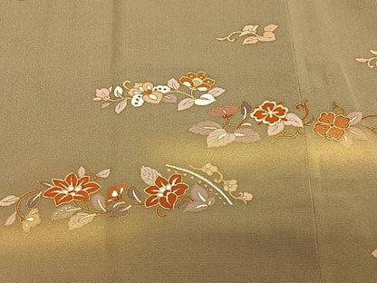 平和屋着物∞道行コート　駒刺繍　草花文　金彩　正絹　逸品　未使用　CABE4812ua