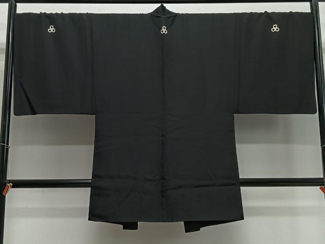 平和屋着物∞男性　長羽織　黒紋付　羽裏：器物文　正絹　逸品　CABE4832ua