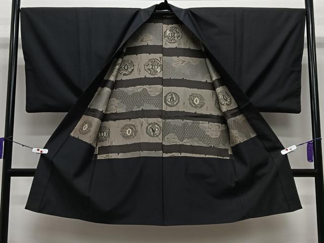 平和屋着物∞男性　長羽織　紬地　霞文　黒地　正絹　逸品　CABE4876ua