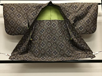 平和屋着物∞本場大島紬　龍郷絣　羽織　花菱文　正絹　逸品　CABE4880ua