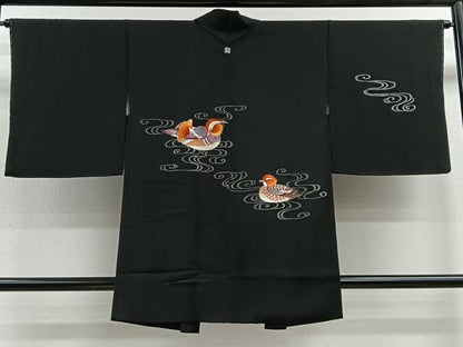 平和屋着物∞羽織　総刺繍　流水鴛鴦文　黒地　正絹　逸品　未使用　CABE4944ua
