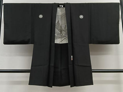 平和屋着物∞男性　長羽織　作家物　黒紋付　羽裏：風景文　正絹　逸品　CABE4947ua